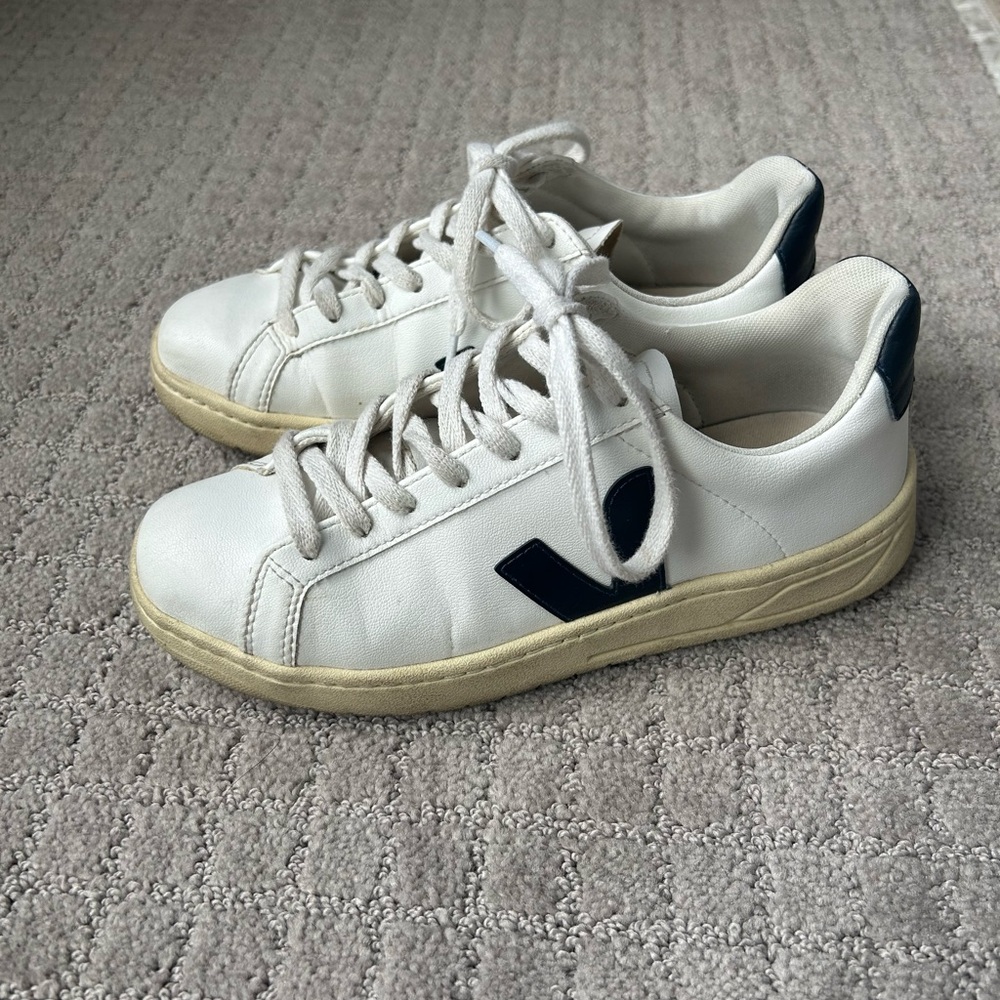 Veja Campo Sneaker